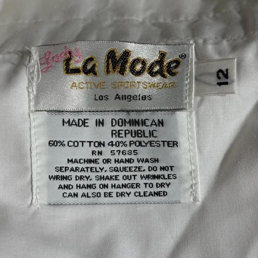 Lady La Mode Shorts Womens 12 White Winter White Pleated Belted Bermuda Casual